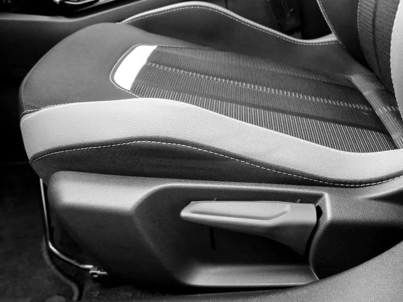 Opel Mokka GS Automatik*Navi*PDC*Kamera*SHZ*LHZ*LED* — Galería del vehículo 15