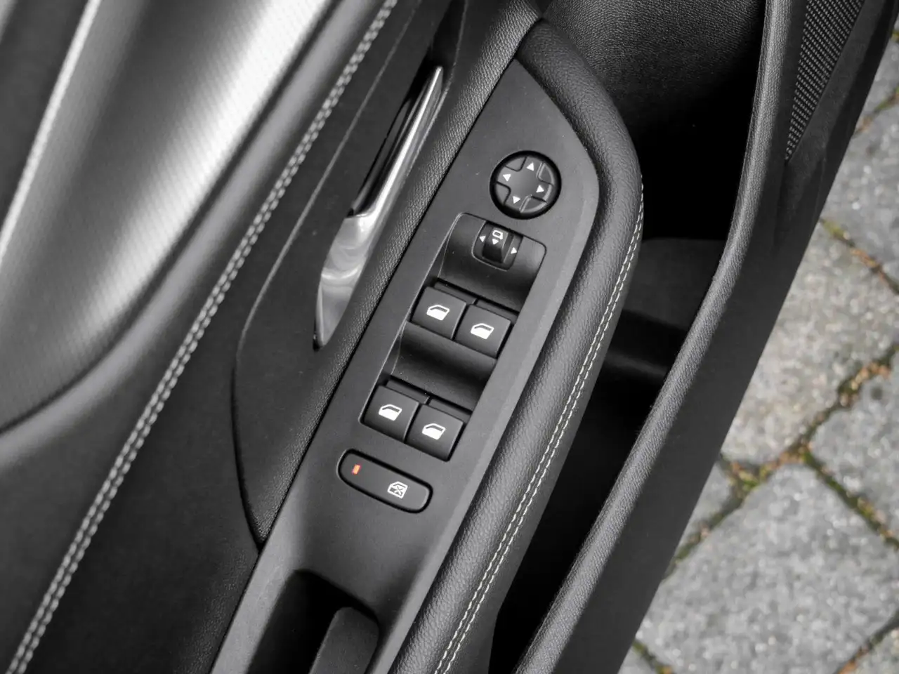 Opel Mokka GS Automatik*Navi*PDC*Kamera*SHZ*LHZ*LED* — Galería del vehículo 13