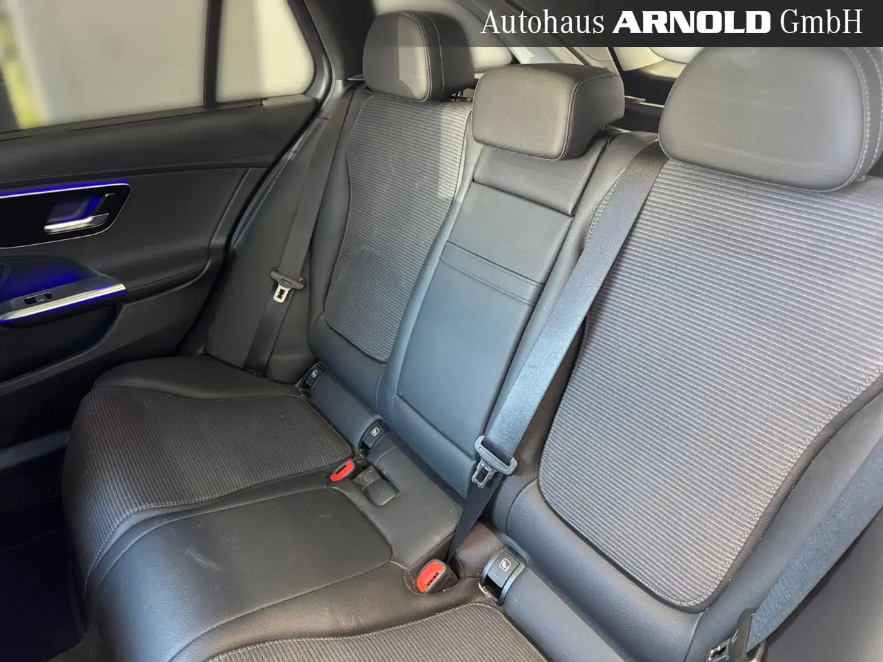 Mercedes-Benz C 300 C 300 T e Avantgarde HuD DISTRONIC PanoD. Memory — Galerie du véhicule 14