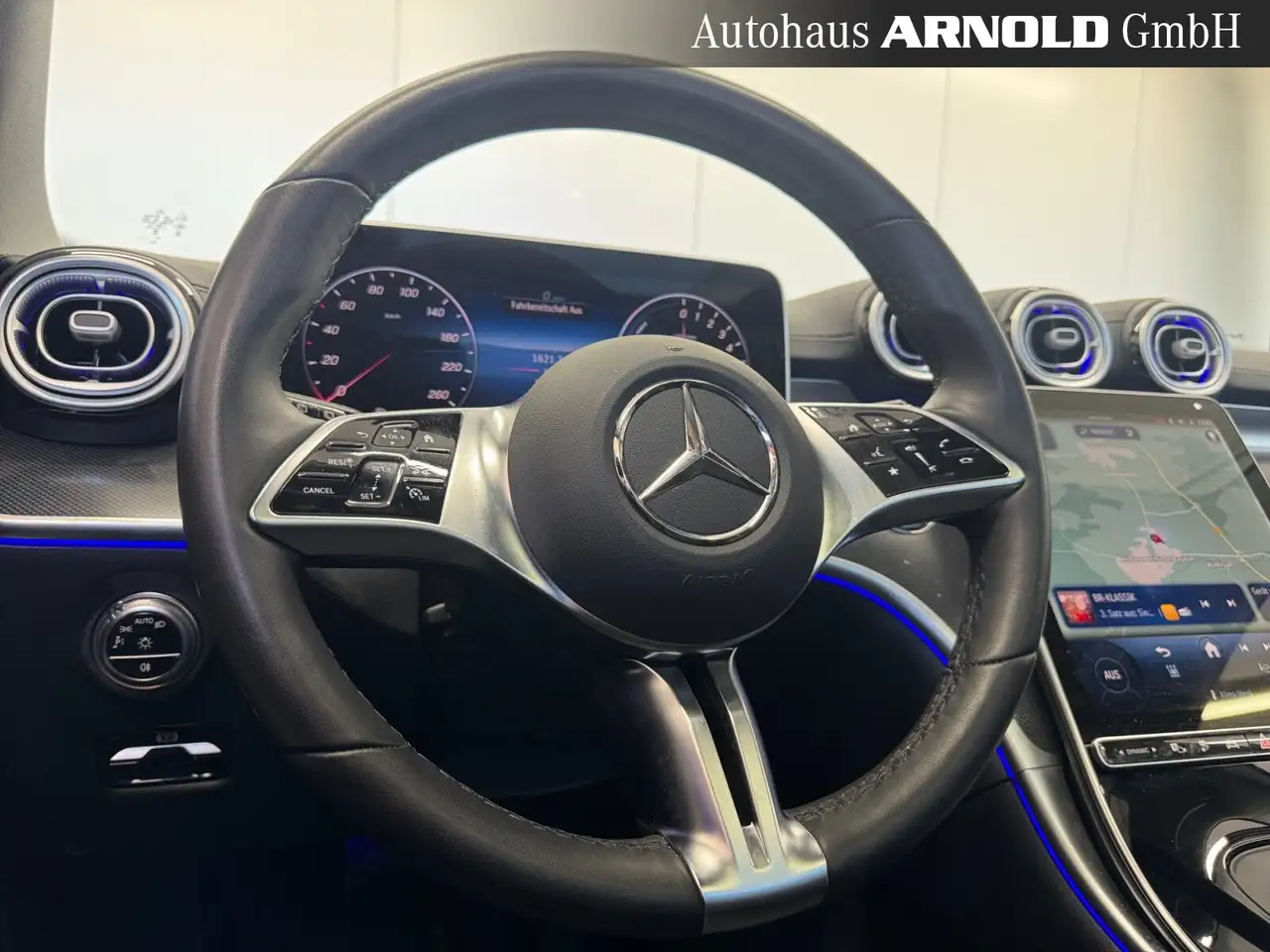 Mercedes-Benz C 300 C 300 T e Avantgarde HuD DISTRONIC PanoD. Memory — Galerie du véhicule 9
