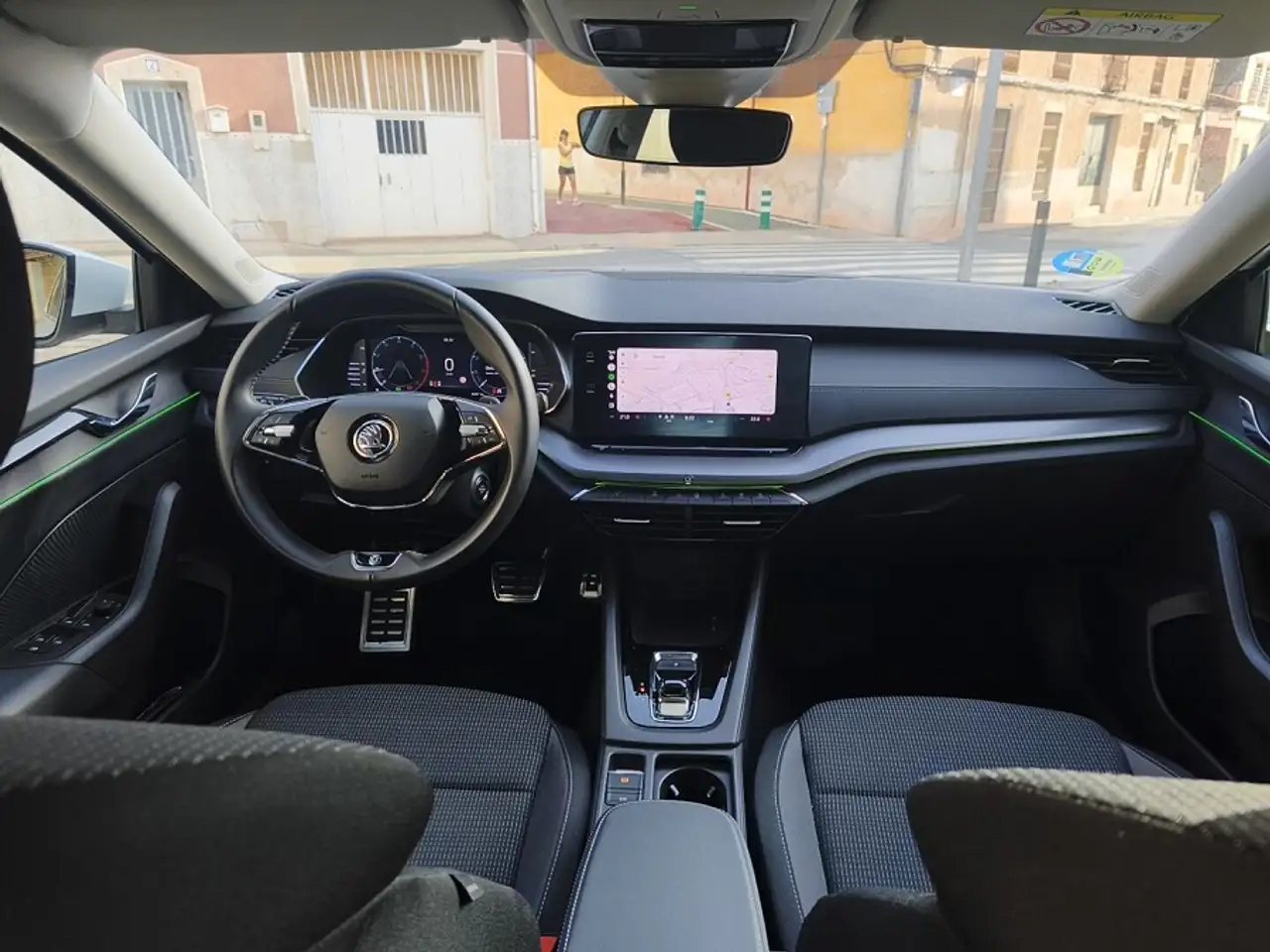 Skoda Octavia 1.5 TSI MHEV Design DSG7 110kW — Galerie du véhicule 27