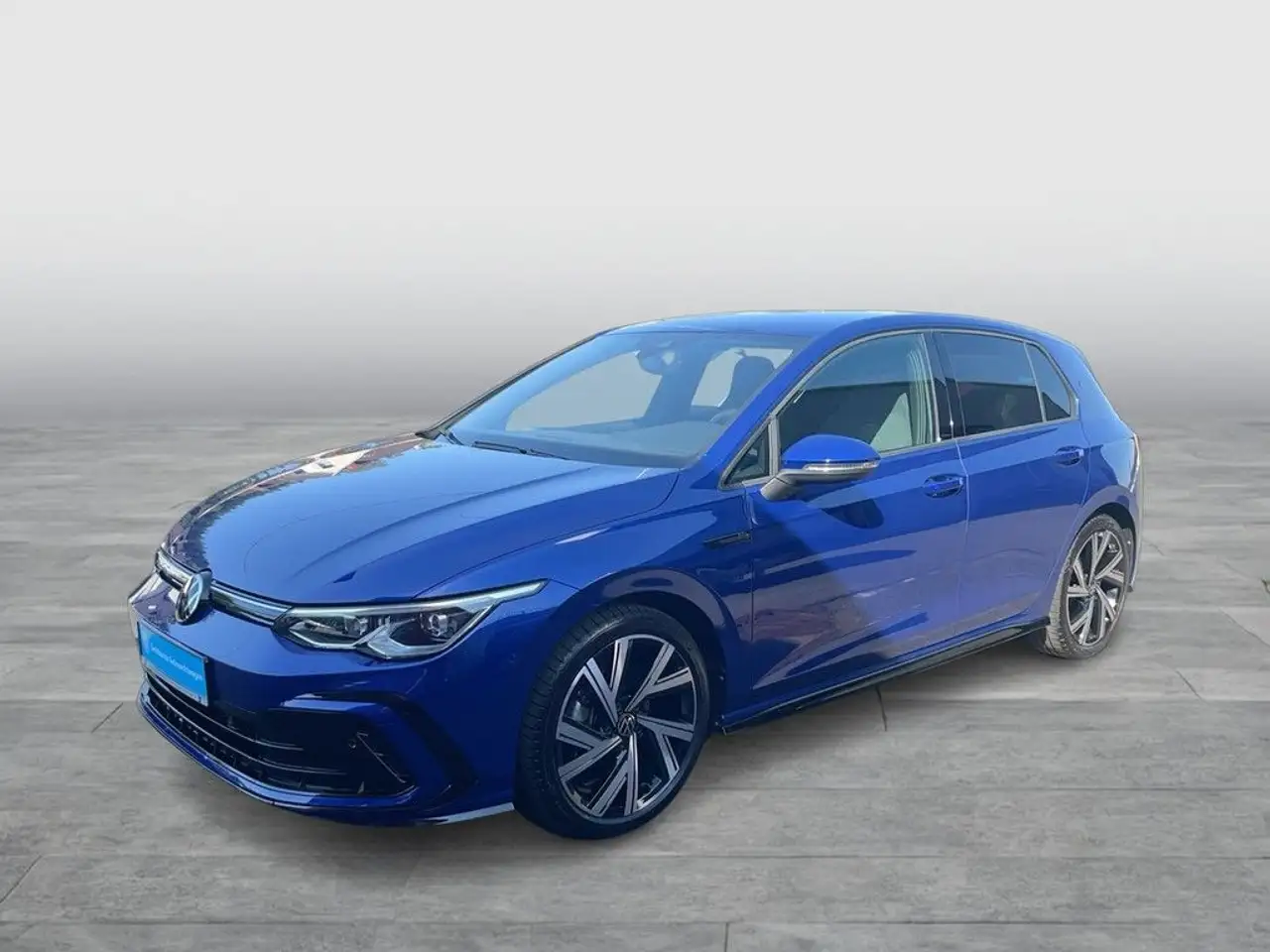 Volkswagen Golf 1.5 eTSI DSG R-Line Navi LEDplus ACC — Vehicle gallery 2