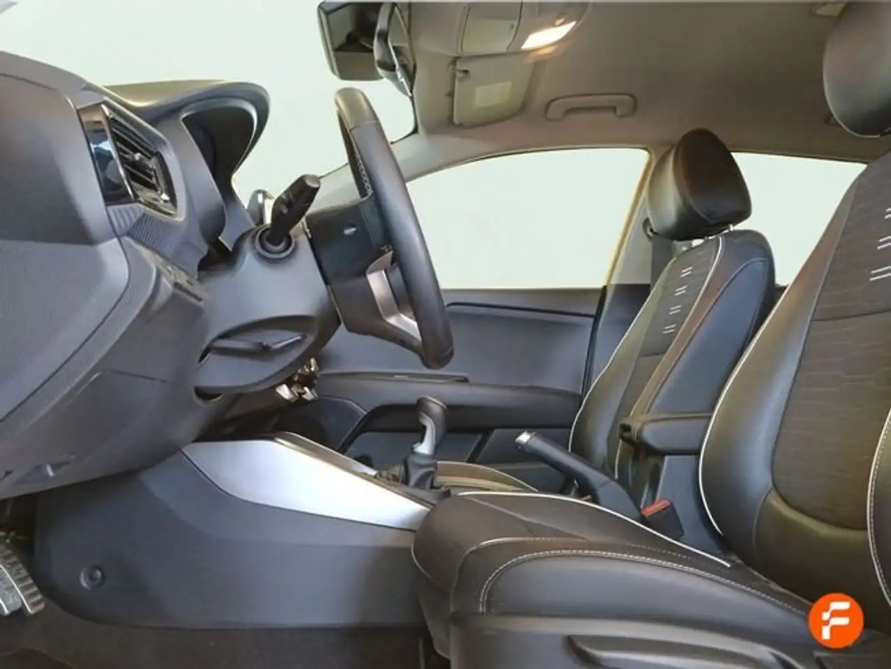 Kia Stonic 1.0 T-GDi 74kW (100CV) MHEV MT Concept — معرض صور السيارة 33