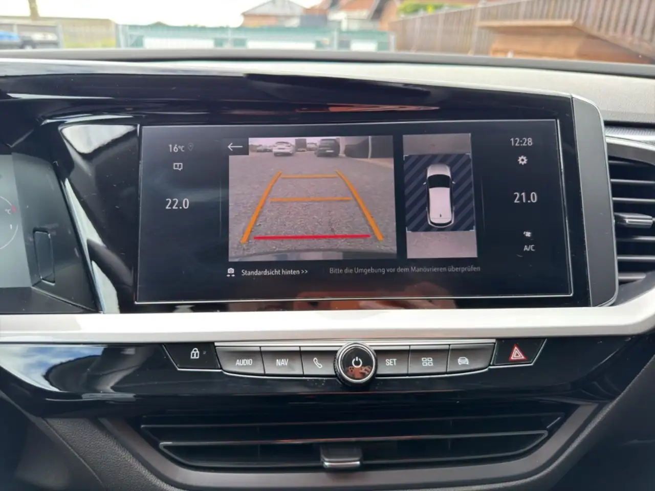 Opel Grandland GS-Line 1.2 Turbo Navi Klimaautom 360 Kamera SHZ P — معرض صور السيارة 22