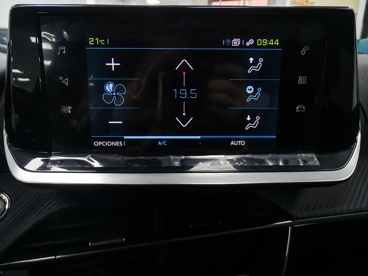 Peugeot 208 Allure Eléctrico 136 — Galerie du véhicule 32