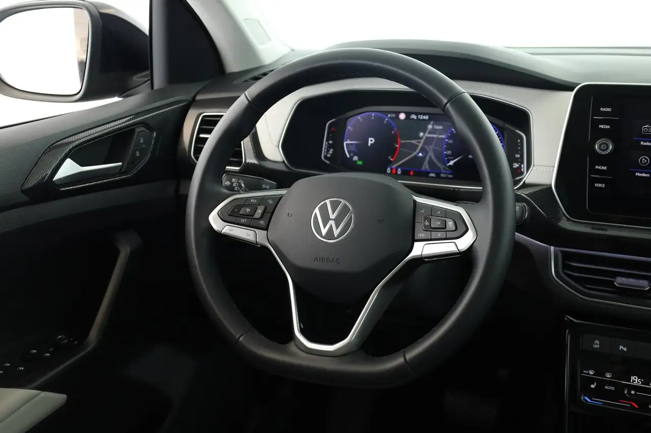 Volkswagen T-Cross 1.0 TSI DSG Style IQ Navi Key ACC Kam 18 — Vehicle gallery 9