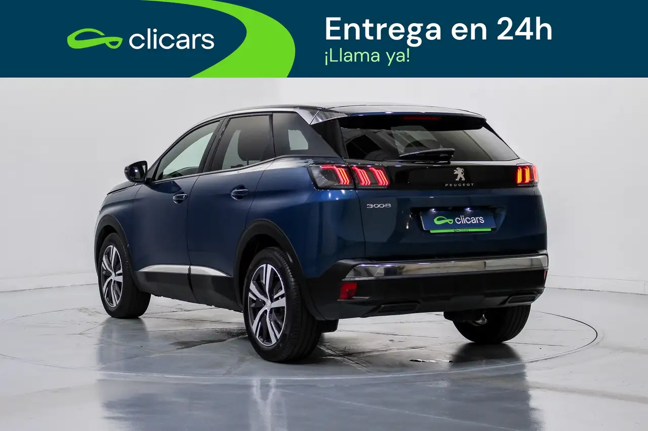 Peugeot 3008 Hybrid 136 Allure eDCS6 — معرض صور السيارة 9