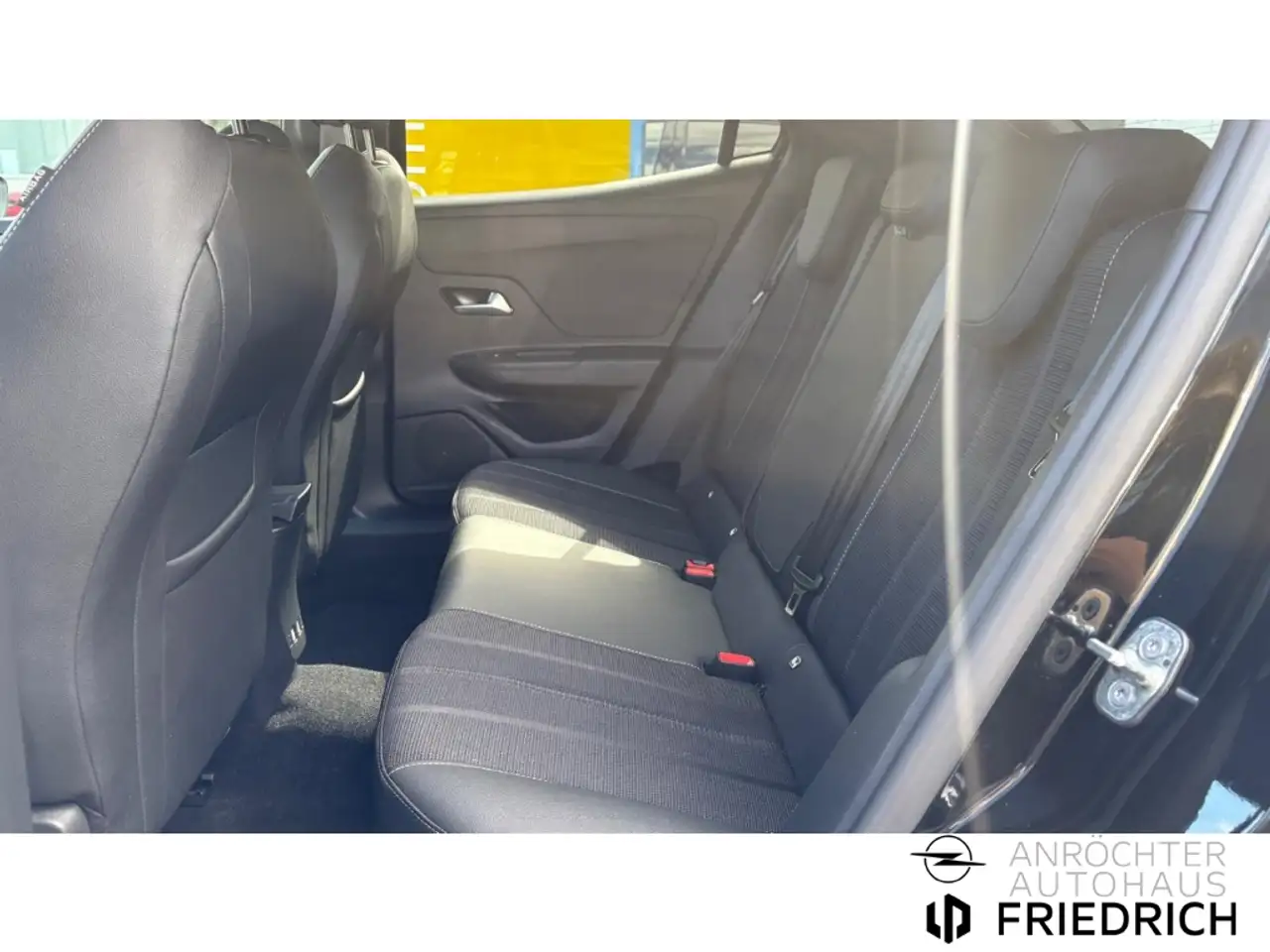Opel Mokka GS Line Kamera Sitzhzg CarPlay Klimaauto — Galería del vehículo 11