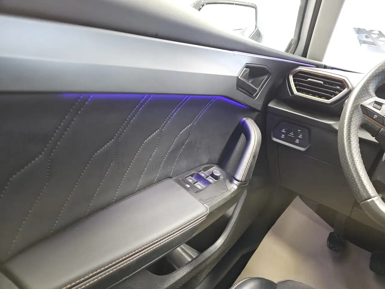 CUPRA Leon Navi,Kamera,LED,SH,PDC — Vehicle gallery 22