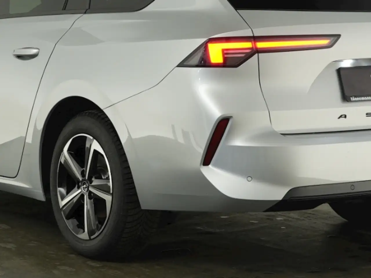 Opel Astra L ST GS+LED+NAVI+360 GRAD KAMERA+SITZ-/LENKRADHEIZ — معرض صور السيارة 33