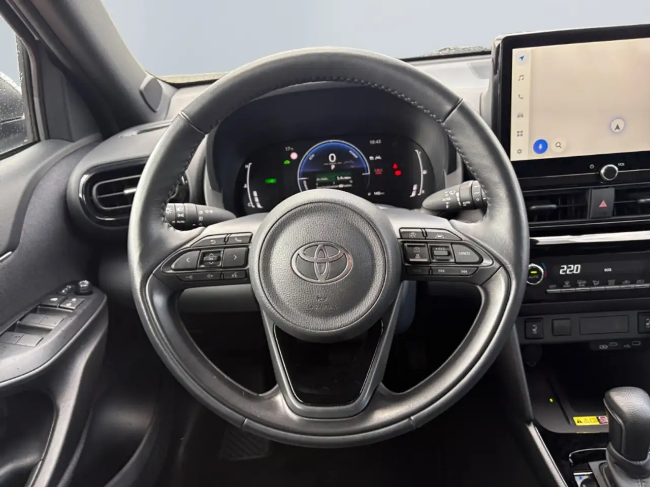 Toyota Yaris Cross Hybrid 1.5 Team D *LED*CarPlay*RCam* — Vehicle gallery 12