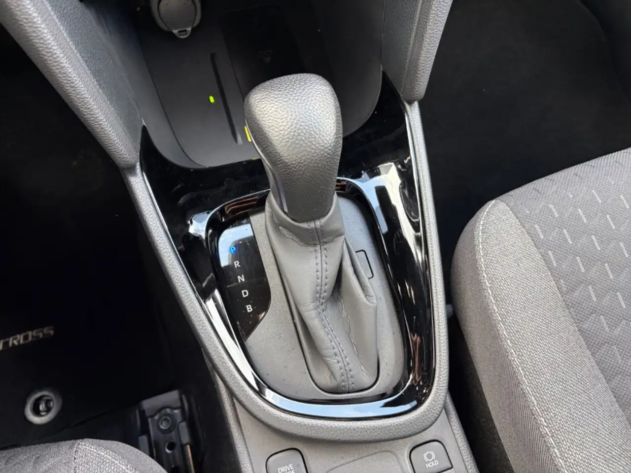 Toyota Yaris Cross Hybrid 1.5 Team D *LED*CarPlay*RCam* — Vehicle gallery 26