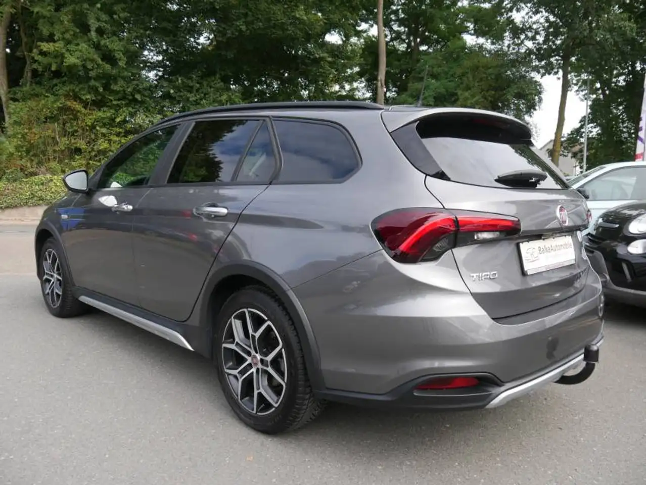 Fiat Tipo Kombi Hybrid CROSS *LED*Sitzhzg*AHK*Kamera*Allw.-R — معرض صور السيارة 7