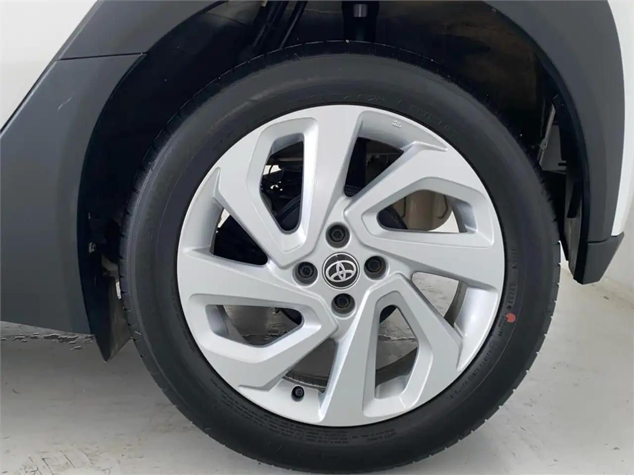 Toyota Aygo Play — معرض صور السيارة 16