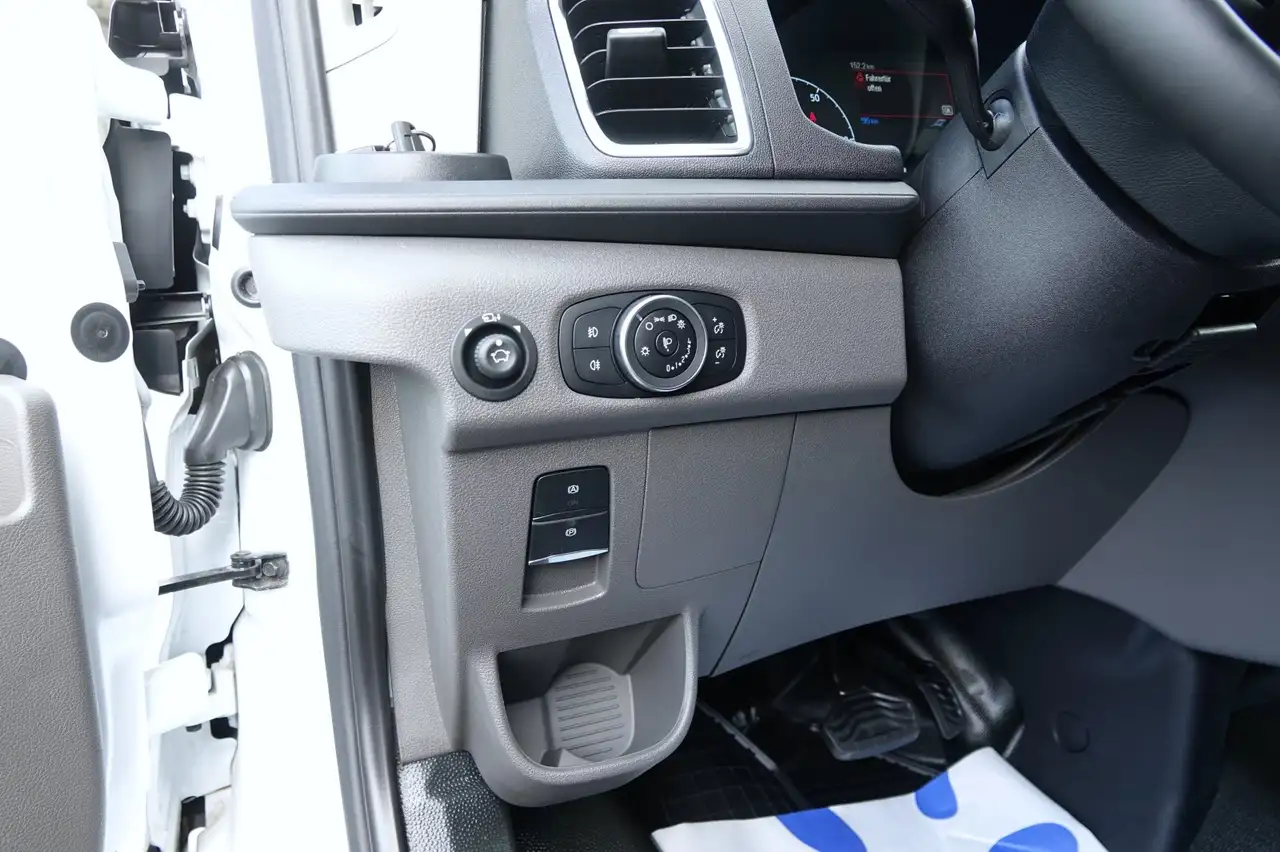 Ford E-Transit FT (TTS) E 350 L2 RWD Trend — Vehicle gallery 23