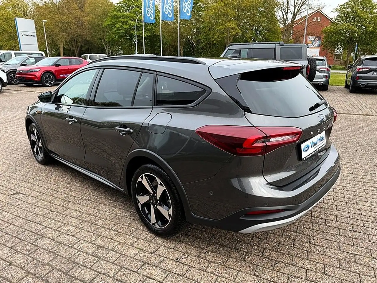 Ford Focus Turnier Active X AHK+iACC+BLIS+B&O+Allwrr — Vehicle gallery 8