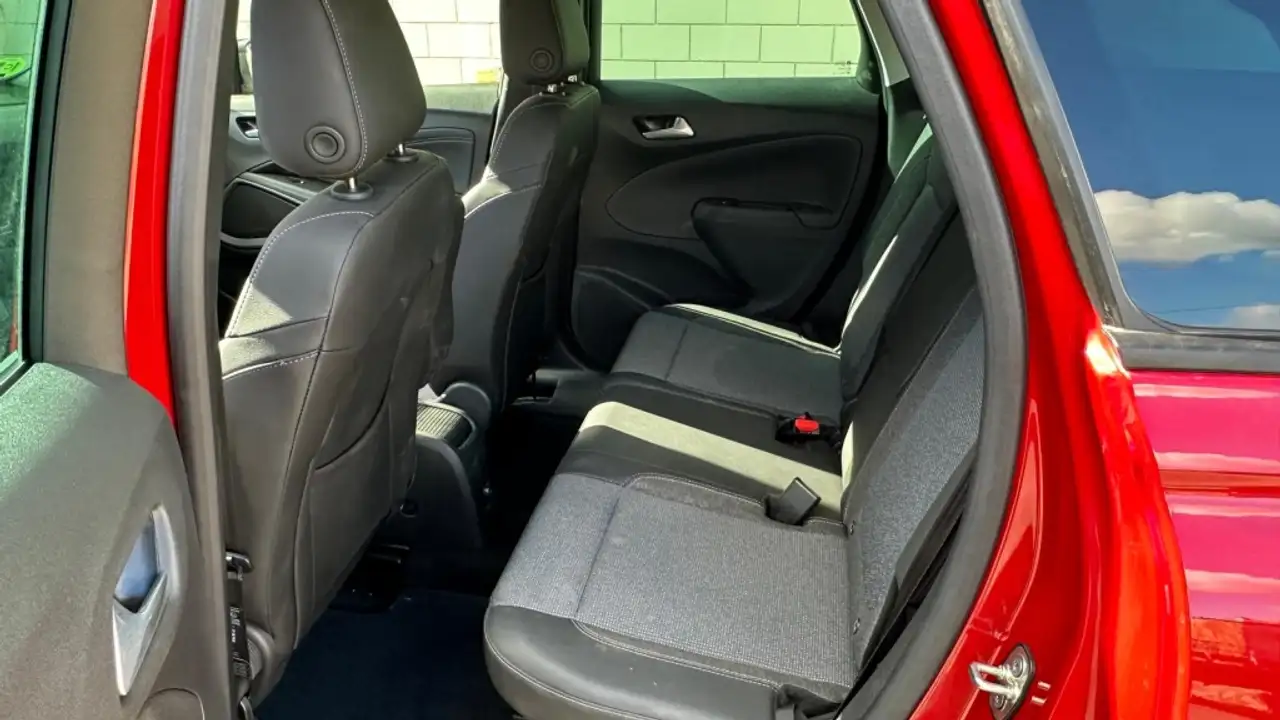 Opel Crossland 1.2 S&S Elegance 130 Aut. — Vehicle gallery 10