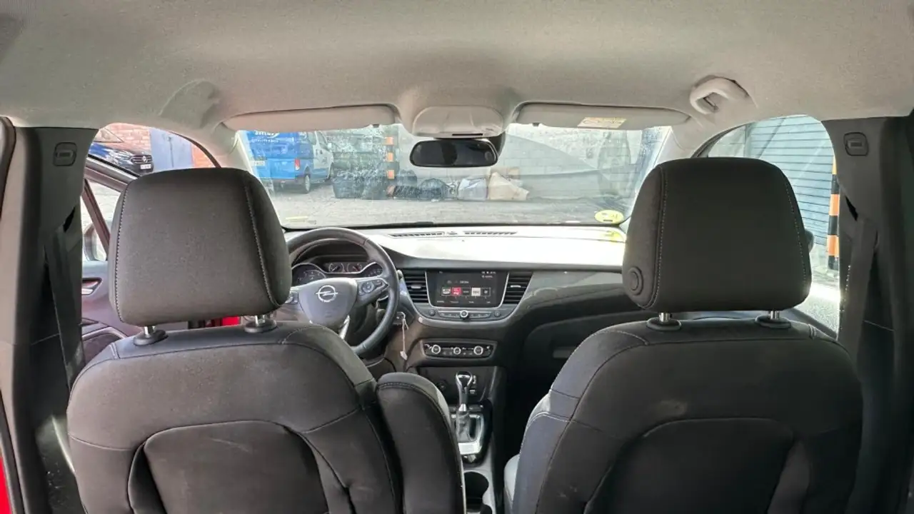 Opel Crossland 1.2 S&S Elegance 130 Aut. — Vehicle gallery 9