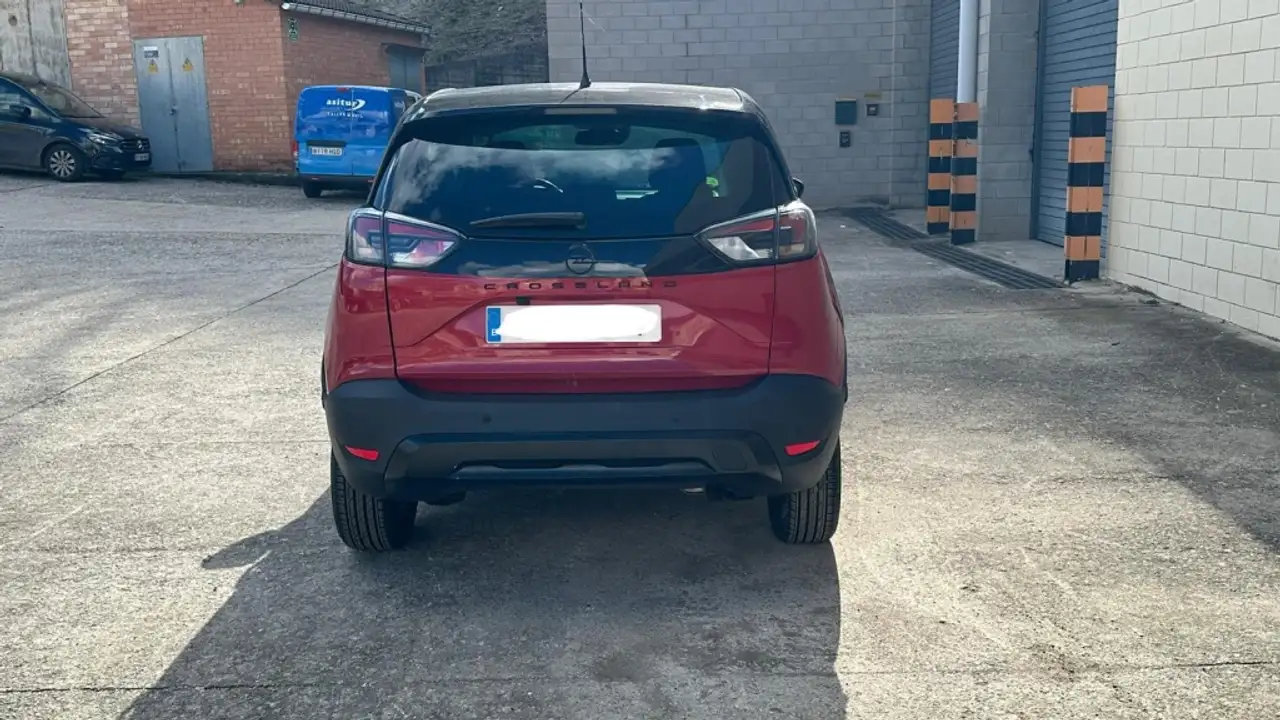 Opel Crossland 1.2 S&S Elegance 130 Aut. — Vehicle gallery 3