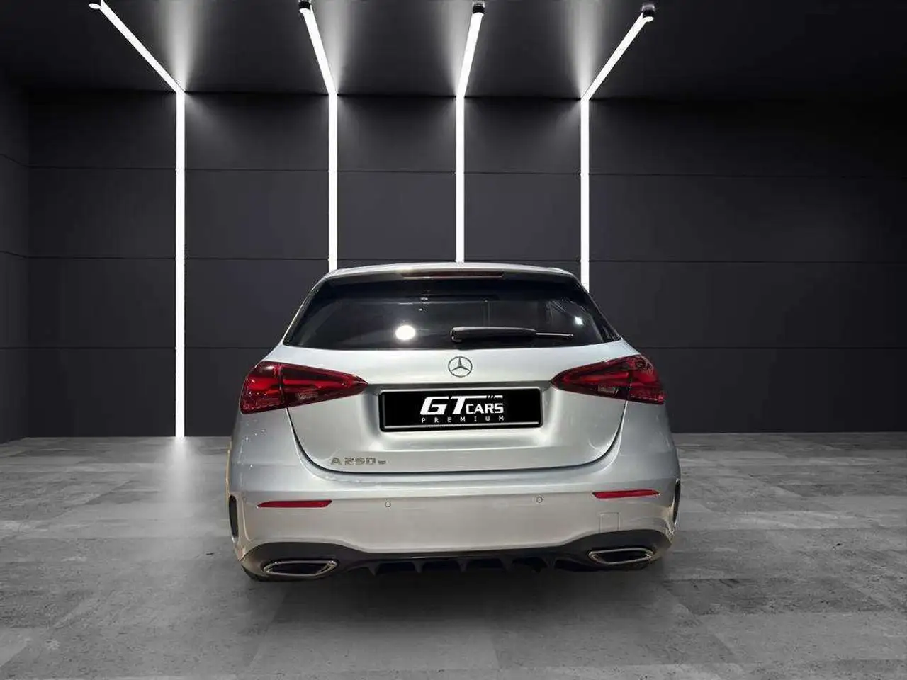 Mercedes-Benz A 250 250e AMG — معرض صور السيارة 3