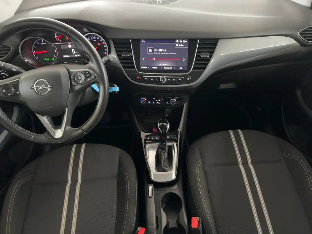 Opel Crossland Elegance. CAM DynLicht LED LM A/C — Galerie du véhicule 11