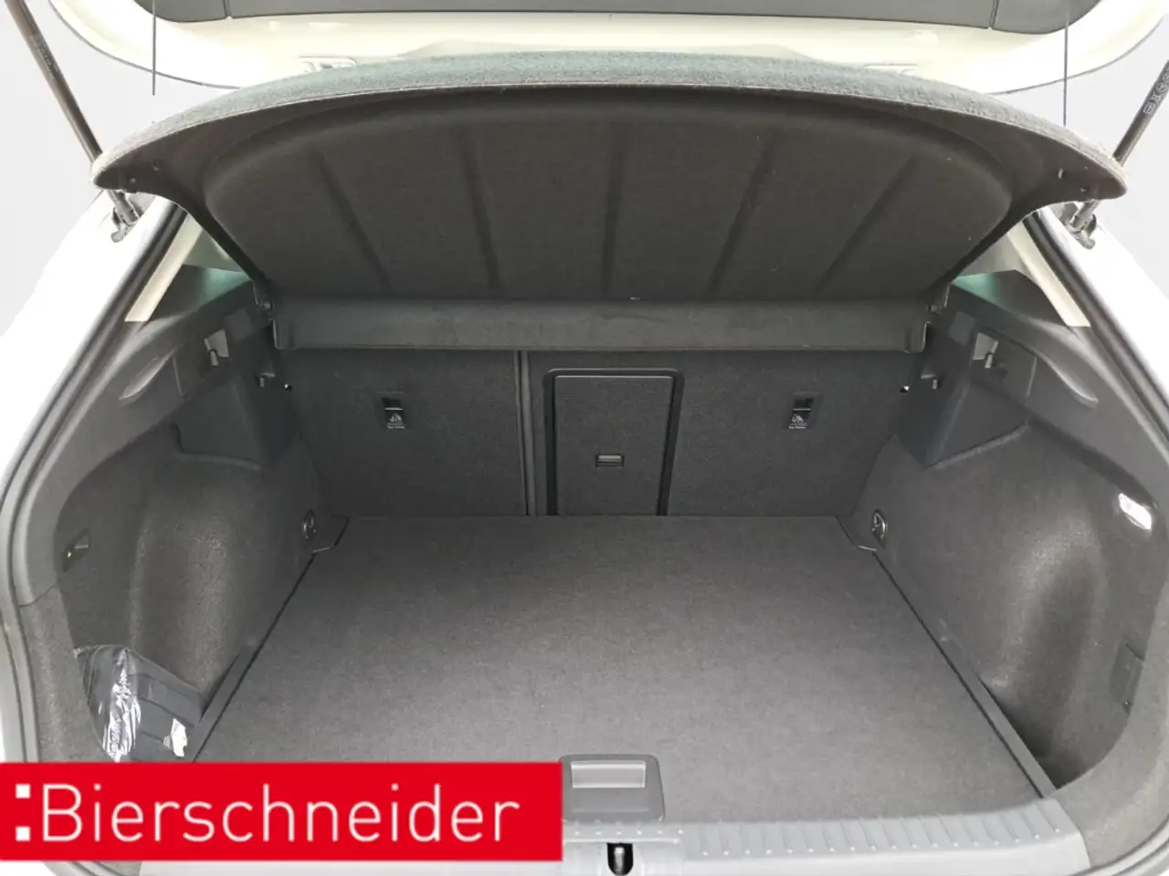 CUPRA Formentor 1.5 TSI DSG AHK LED Navi Kamera WP — Vehicle gallery 9