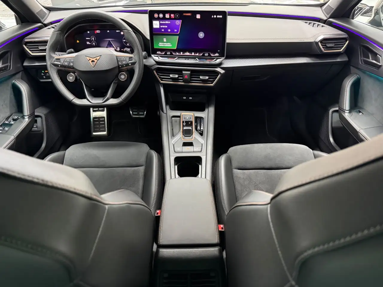 CUPRA Formentor VZ 4Drive*SCHALENSITZE*ALLWETTER*RFK* — Vehicle gallery 13