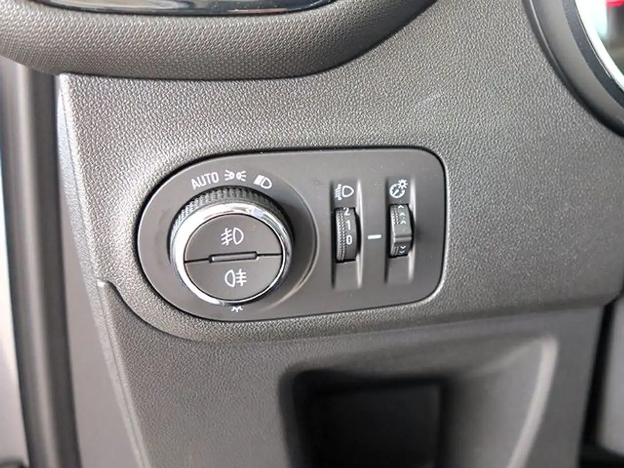 Opel Crossland X ELEG | Navi | Kamera | Winterp | LED — Galería del vehículo 7