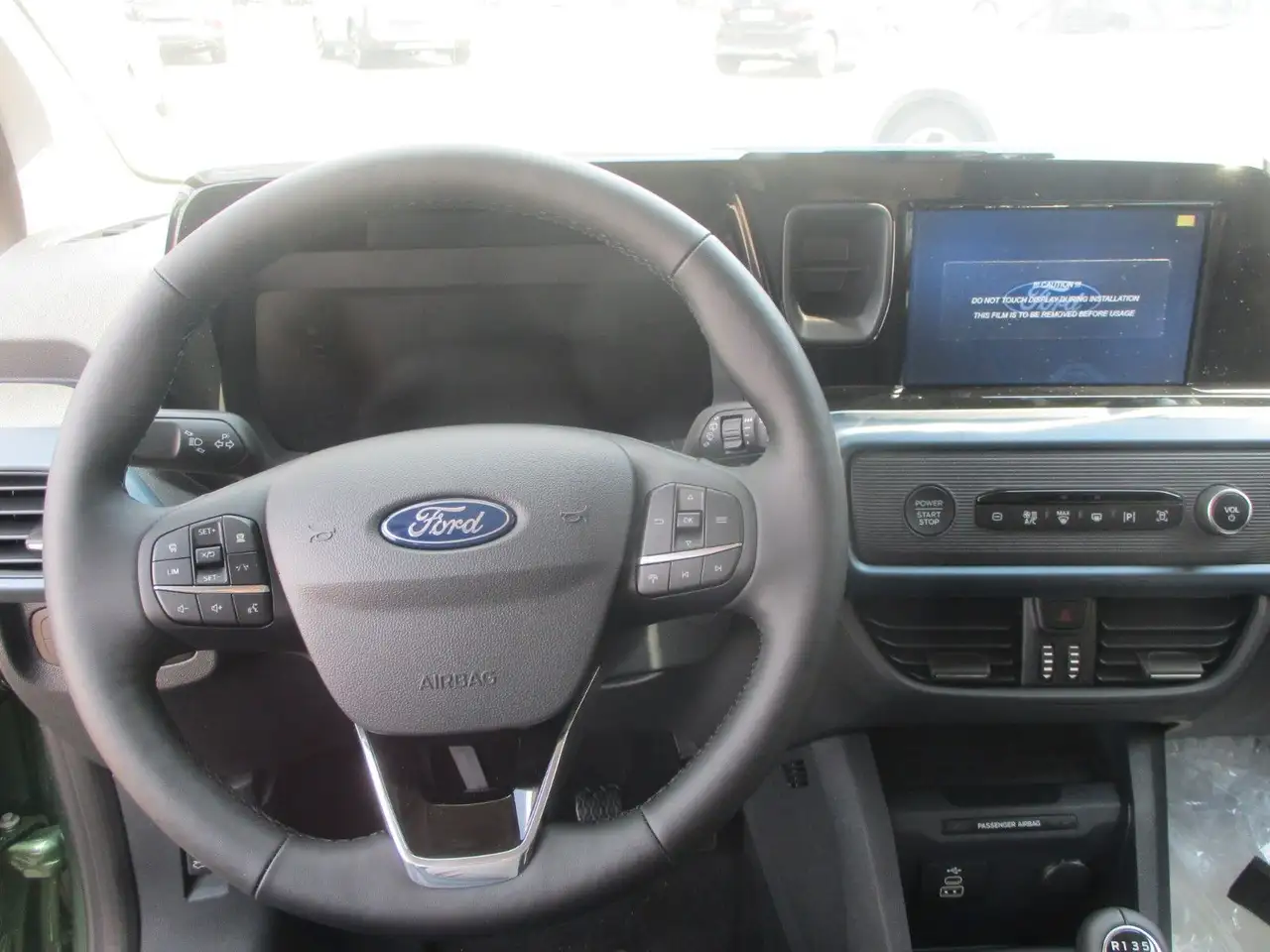 Ford Tourneo Courier Active Navi iACC TWA Kamera WiPa — Galería del vehículo 15