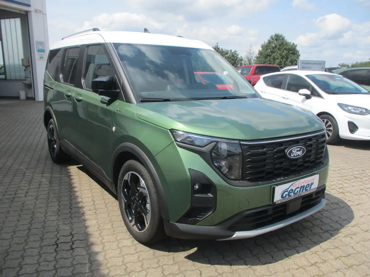 Ford Tourneo Courier Active Navi iACC TWA Kamera WiPa — Galería del vehículo 9
