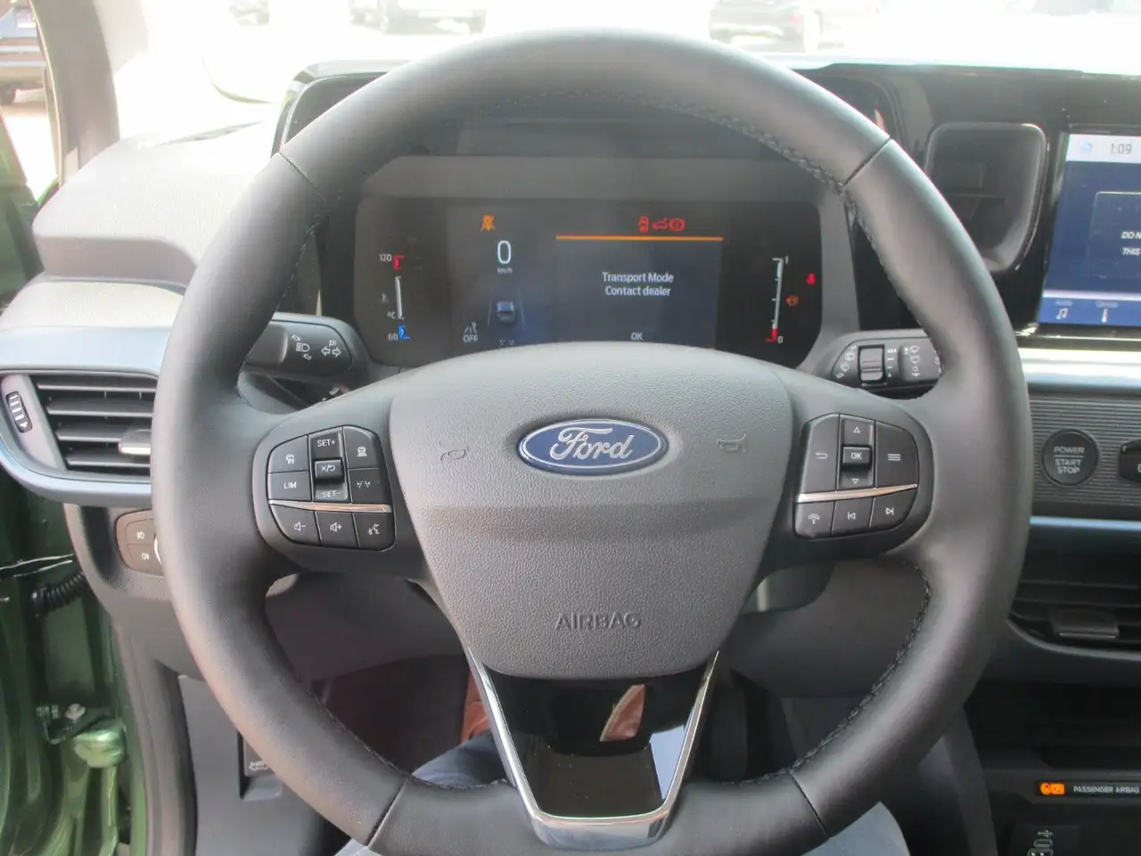 Ford Tourneo Courier Active Navi iACC TWA Kamera WiPa — Galería del vehículo 17
