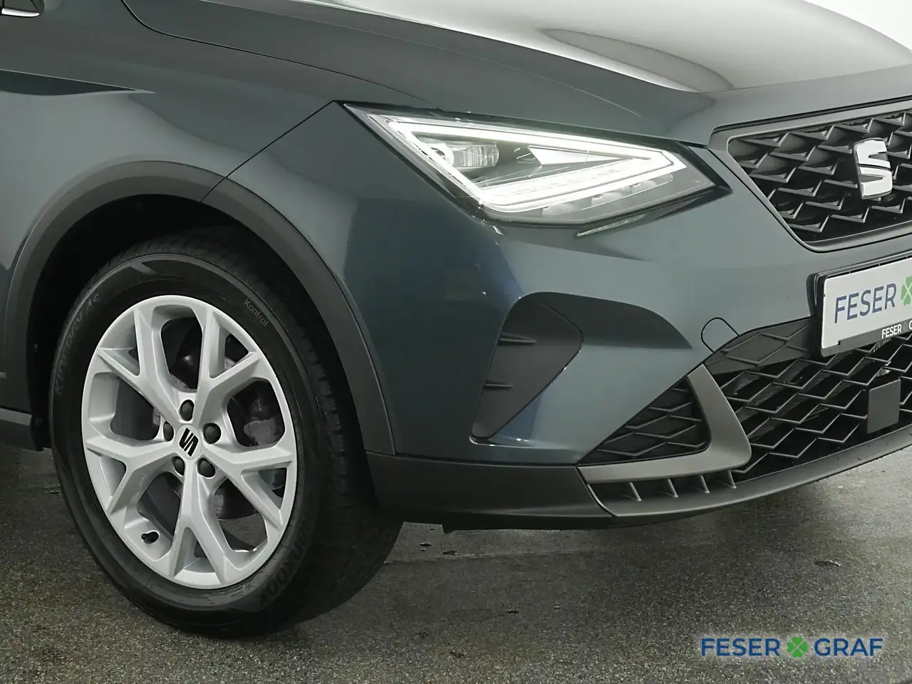 SEAT Arona FR 1.5 TSI DSG DAB LED Navi PDC hinten 17" — Vehicle gallery 12