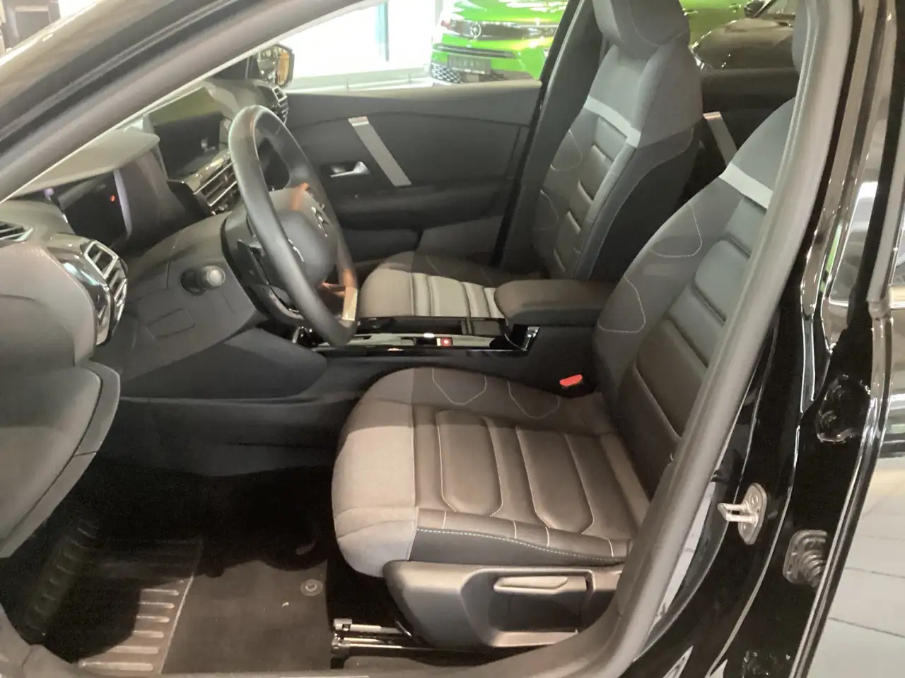 Citroen C4 X 1.2 PureTech 130 MAX ACC+LED+Navi+SHZ+AHK — معرض صور السيارة 11