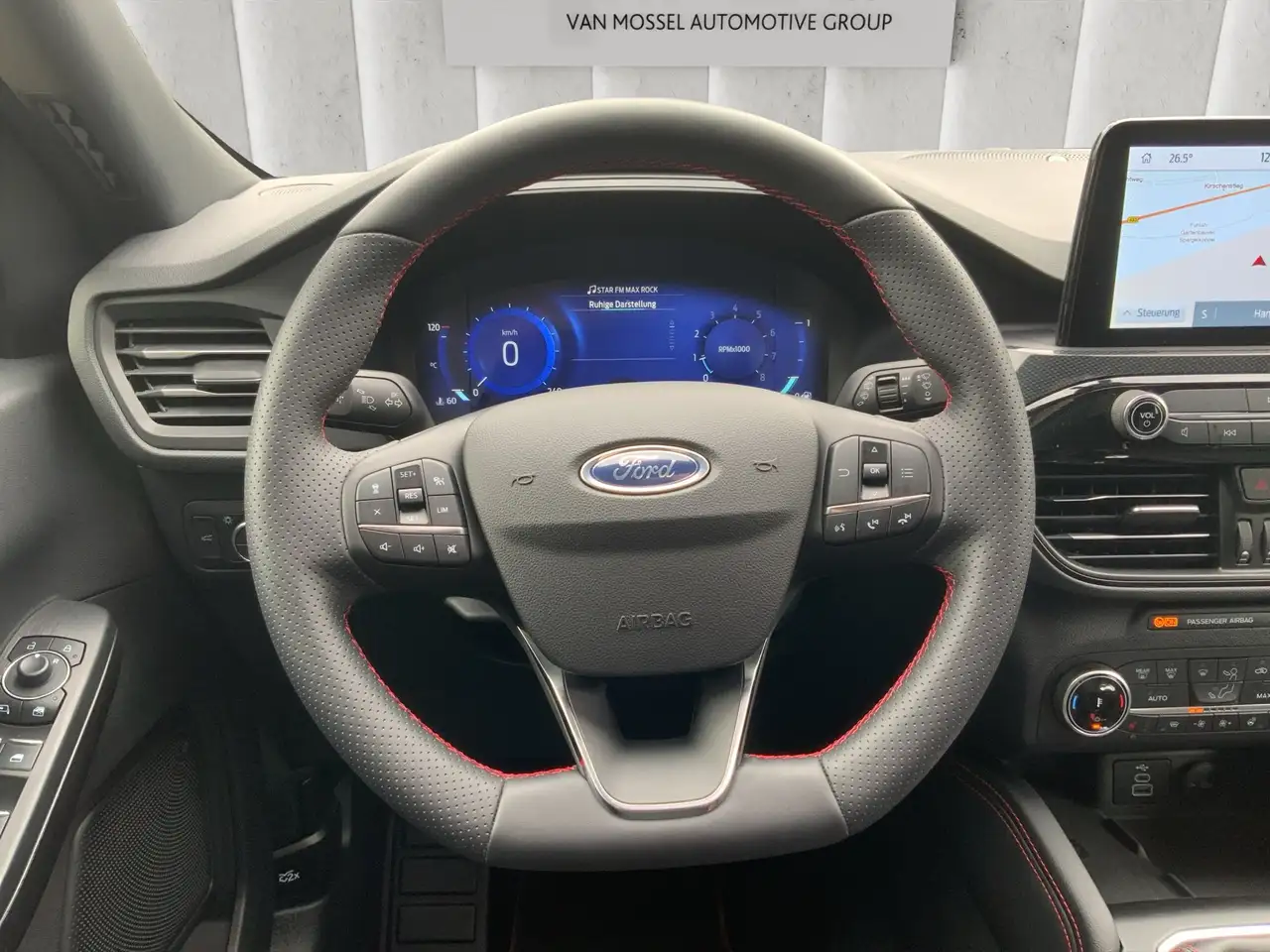 Ford Kuga ST-Line X*PANO*AHK*KAM*ACC*NAVI*SOUND-SYS. — Vehicle gallery 13