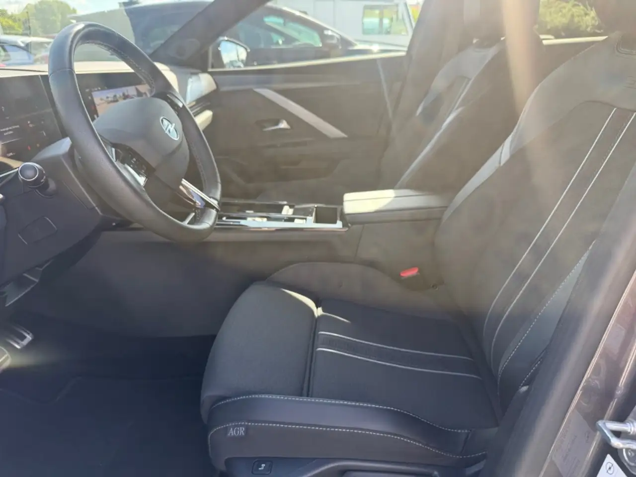 Opel Astra L GS ACC Navi Autom. RFK 360° AHK SHZ LRH FSH Appl — Vehicle gallery 8