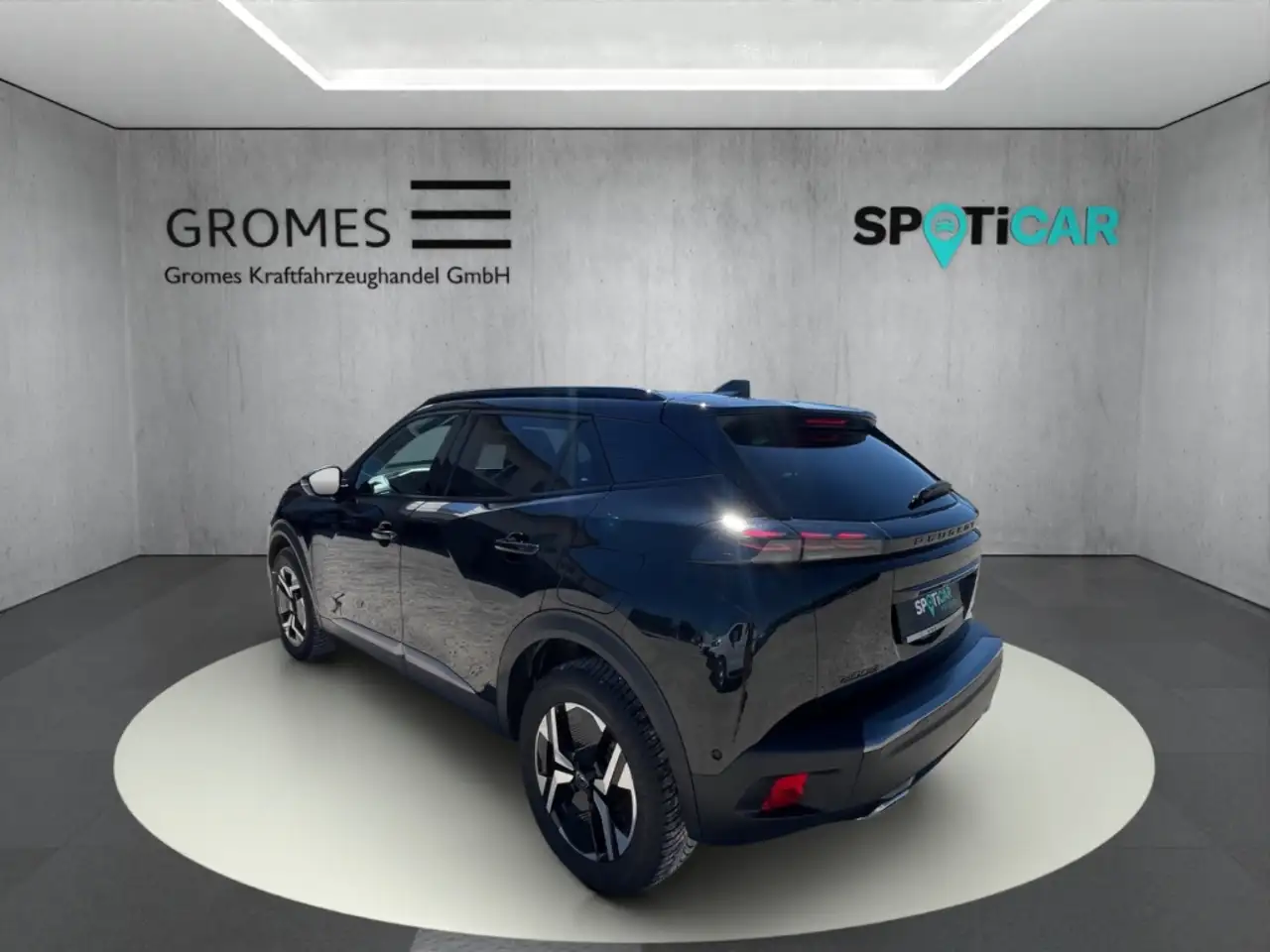 Peugeot 2008 GT PureTech 130 EAT8 Navi 360 Kamera LED ACC Apple — معرض صور السيارة 5