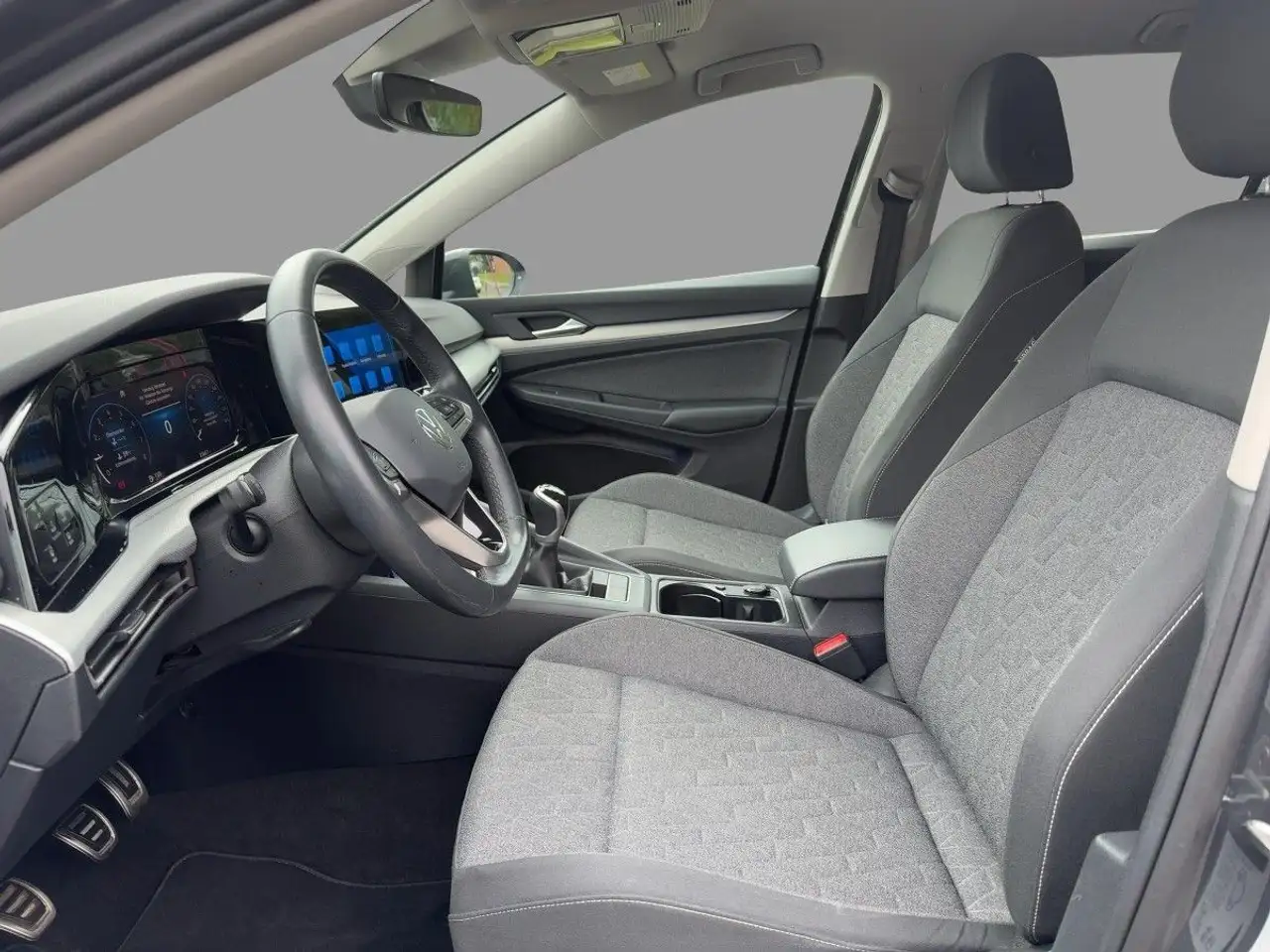 Volkswagen Golf VIII 1.0 TSI "MOVE" Climatronic LED PDC SHZ — Vehicle gallery 7