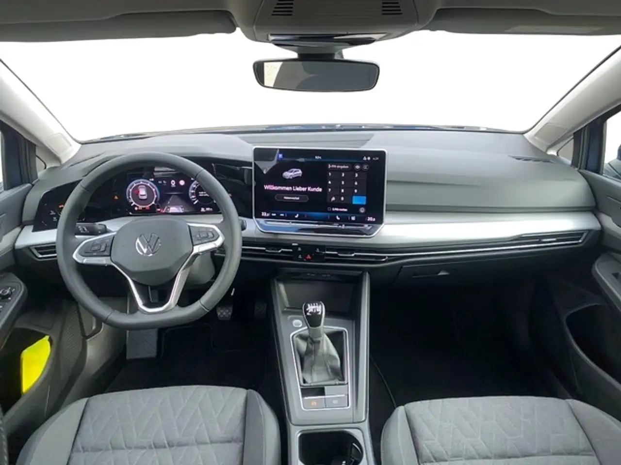 Volkswagen Golf 1.5 TSI Life — معرض صور السيارة 10