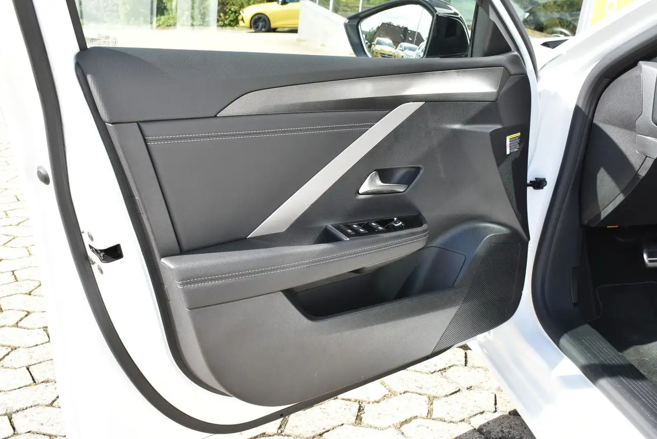 Opel Astra L Sports Tourer GS * AHK * Matrix * — Vehicle gallery 11