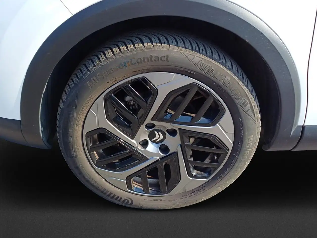 Citroen C4 PureTech 130 S&S Feel Pack — Vehicle gallery 9