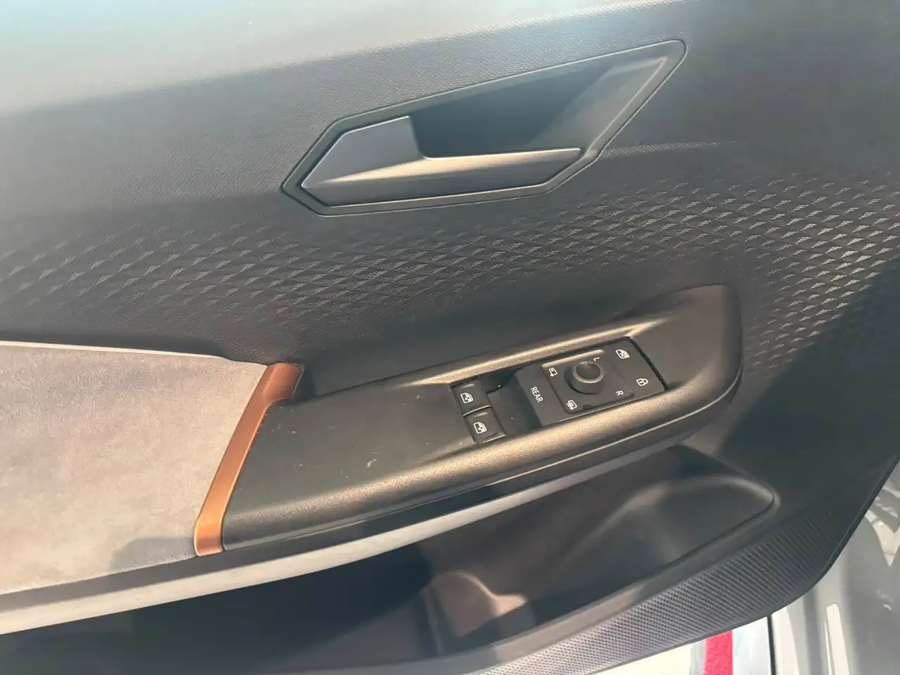 CUPRA Born 150 kW — معرض صور السيارة 13