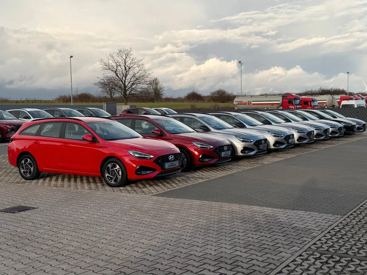 Hyundai i30 Kombi GO 1.0 T-GDI Navi Kamera Sitzheizung — Galerie du véhicule 33