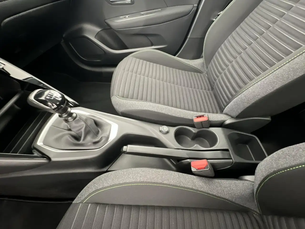 Peugeot 208 Active 1.2 PureTech*Klima*PDCh*uvm — معرض صور السيارة 14