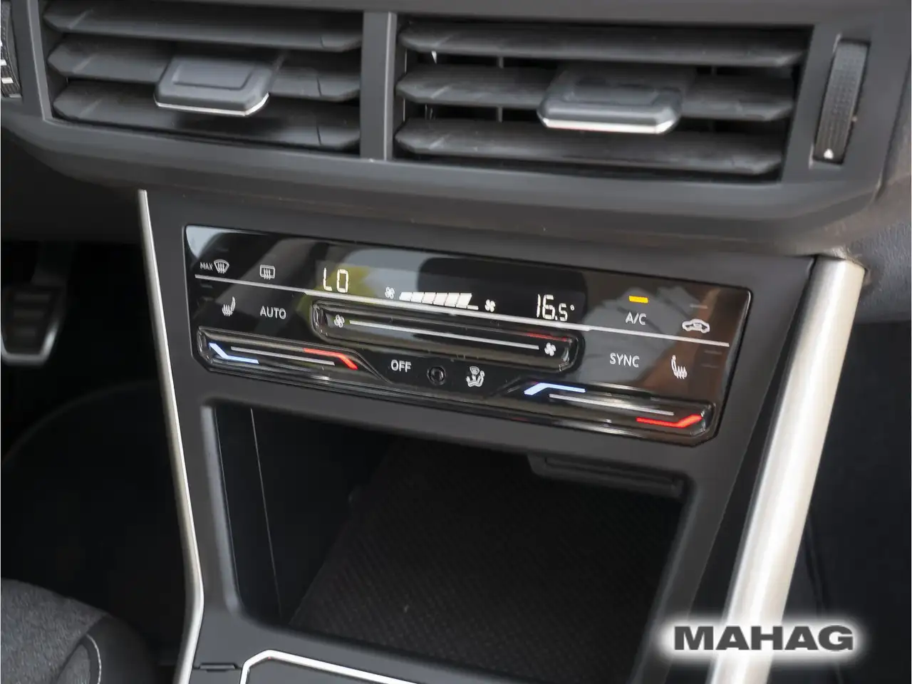 Volkswagen Polo MOVE 1.0 TSI LED Navi ParkPilot App 5-Gang — Vehicle gallery 26
