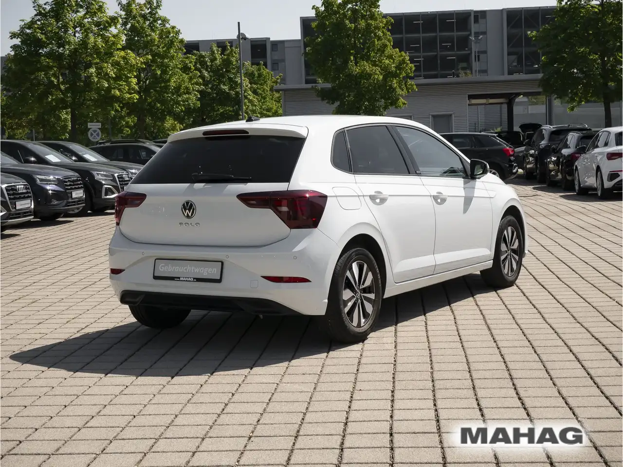 Volkswagen Polo MOVE 1.0 TSI LED Navi ParkPilot App 5-Gang — Vehicle gallery 7
