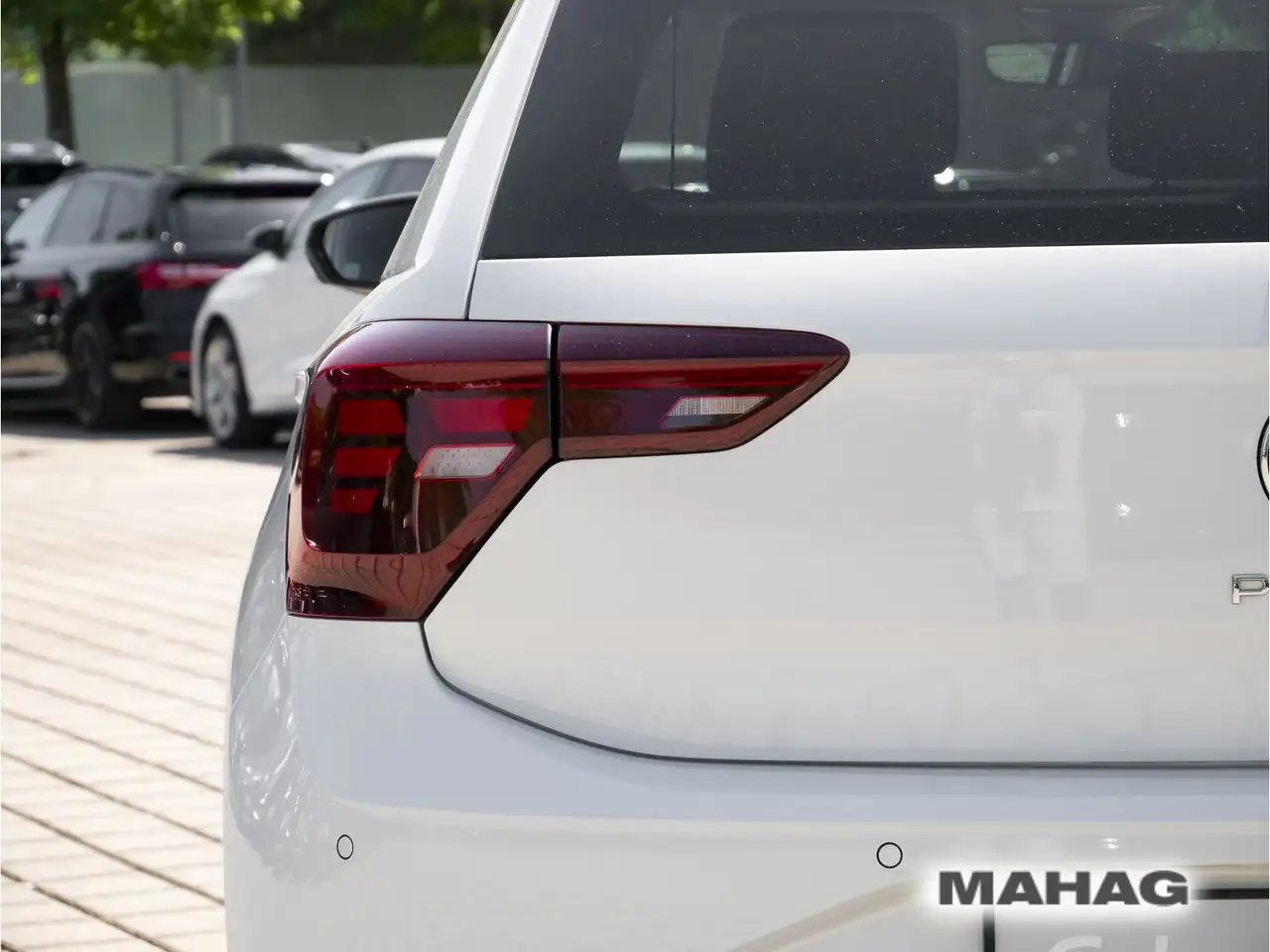 Volkswagen Polo MOVE 1.0 TSI LED Navi ParkPilot App 5-Gang — Vehicle gallery 13