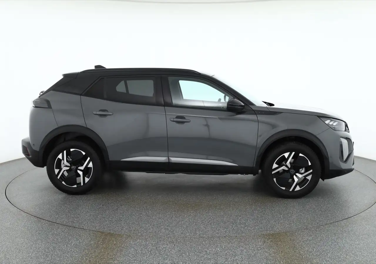 Peugeot 2008 1.2 e-THP EAT8 GT LED Memory 360° Kamera — Galerie du véhicule 6