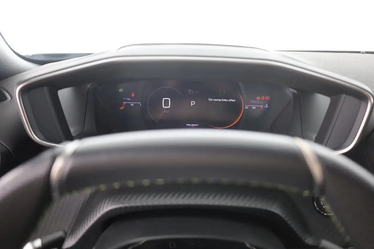 Peugeot 2008 1.2 e-THP EAT8 GT LED Memory 360° Kamera — Galerie du véhicule 16