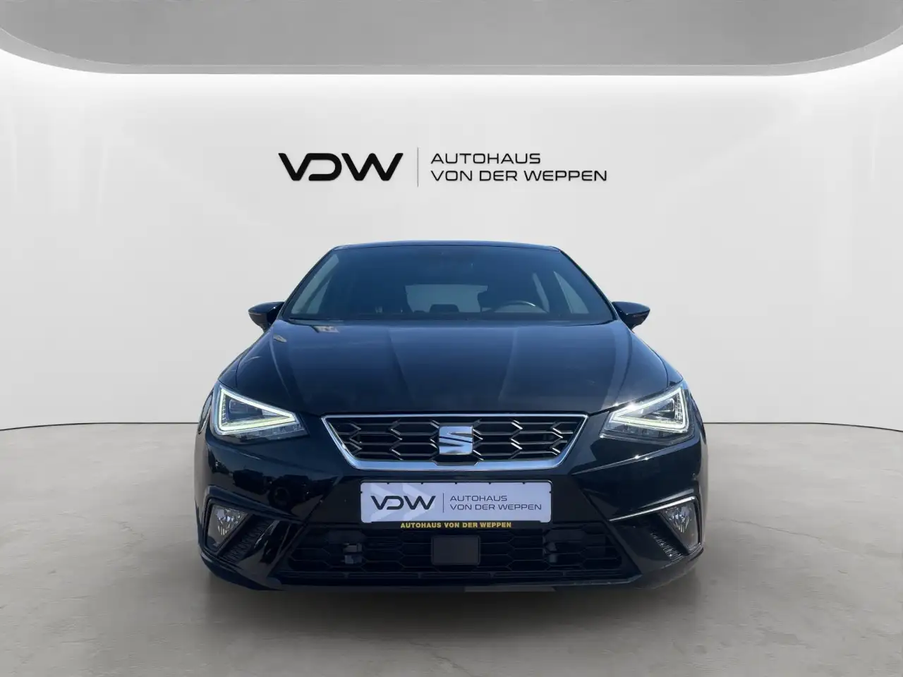 SEAT Ibiza FR Pro TSI DSG Navi Kamera ACC SHZ LED — Vehicle gallery 2