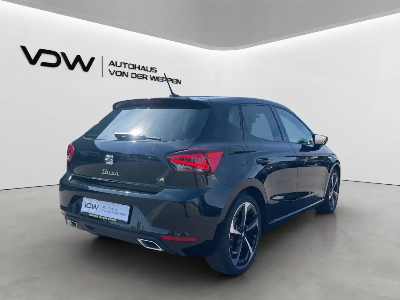 SEAT Ibiza FR Pro TSI DSG Navi Kamera ACC SHZ LED — Vehicle gallery 9